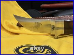 Case Native American Series Fixed Blade Set. 4 Vintage Knives with pouch