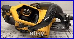 DeWALT FLEXVOLT 60V MAX DCS577X1 7-1/4 Circular Saw with Brake Kit 1 Battery