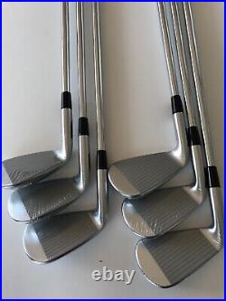 Mizuno JPX923 FORGED Iron set 6 (#5-P) Dynamic Gold 105 Steel Shaft from JAPAN