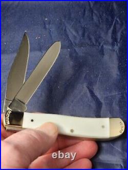 Moore Maker USA Set of 4 3202EB Trapper Knives Red, White, Blue and Yellow NIB
