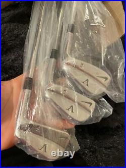 NIKE TW VR BLADES? SUPER MINT? Heads & Grips In Plastic UBER RARE! 