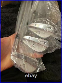NIKE TW VR BLADES? SUPER MINT? Heads & Grips In Plastic UBER RARE! 