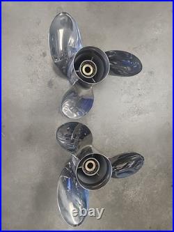 New 15.25x19 3 Blade Stainless Yamaha Saltwater Series II RH/LH Set, 15 Tooth