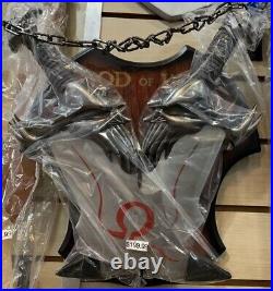 New God Of War Twin Blade Short Sword Dagger Set w Wall Plaque Chain Linked