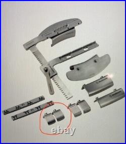 Set of 4 Medtronic 28703 OctoBase Standard Depth Swivel Retractor Blades Neuro