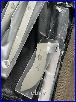 Victorinix Field Dressing Set With Extra Skinning Blade. New