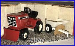 Vintage ERTL International Cub Cadet Lawn Garden Tractor Blade Cart Set 1/16 465